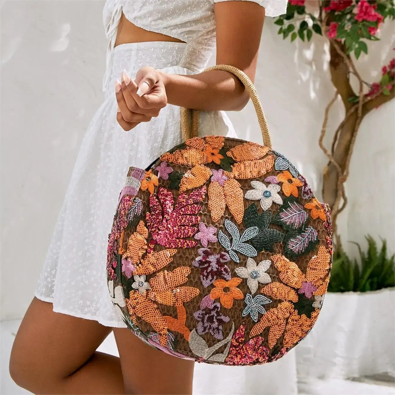HANDMADE EMBROIDERED BAG WITH APPLICATIONS